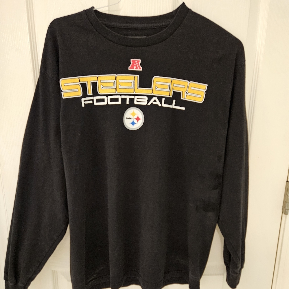 Steelers long sleeve t-shirt- large slim fit.